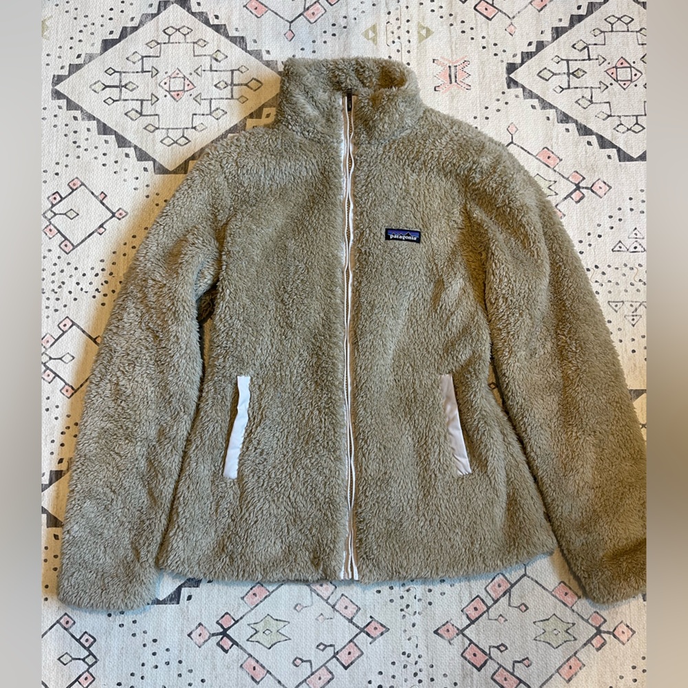 Size M furry Patagonia winter jacket